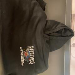 Sudadera Black, ha sido reportado por MEININGER Hotel Dresden Zentrum con iLost