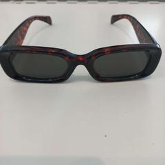 Sunglasses, as reported by Arriva Limburg Zuid using iLost