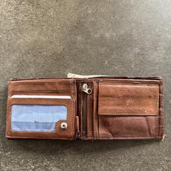 Leren portemonnee bruin, as reported to iLost