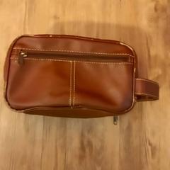 Kosmetyczka, zgłoszono przez Arriva Limburg Noord przy użyciu iLost