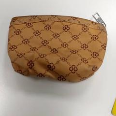 Carteira - Mansour, como reportado por Centraal magazijn utilizando o iLost