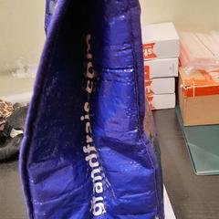 Bolsa fresca bleu, segundo informou TCL usando iLost