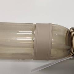 飲用ボトル - plastiek がiLostで Centraal magazijn によって報告されました