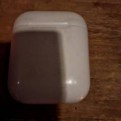 AirPods Airpods, segundo informou Club Nyx/Exit Café usando iLost