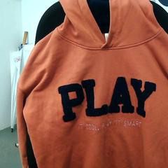 İLost kullanarak Walibi Holland tarafından bildirildiği gibi Kapüşonlu svetşört little kids - oranje