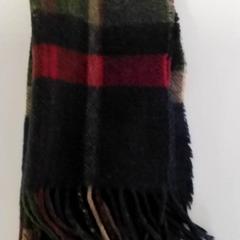 Šátek, jak nahlášeno Regio Antwerpen - Brussel pomocí iLost