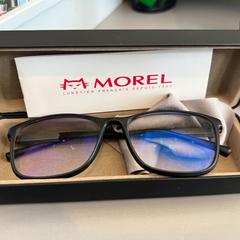 Glasses がiLostで MEININGER Hotel Amsterdam Amstel によって報告されました