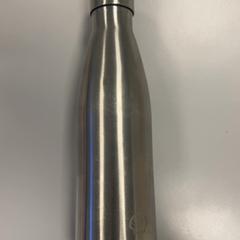 Bottiglia d'acqua, come riportato da Vrije Universiteit Amsterdam utilizzando iLost