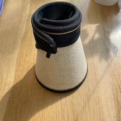 Napellenző beige, amint azt Hortus az iLost segítségével jelentette.