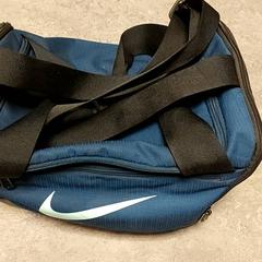 Bag - Sporttas, som rapportert av Regio Oost-Vlaanderen ved bruk av iLost