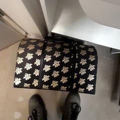 Bag Hondentas, as reported by IKEA Utrecht using iLost
