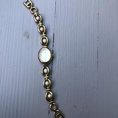 Dames horloge, segons s'ha informat a iLost