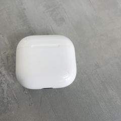 Airpods fodral, rapporterat av Arriva Achterhoek-Rivierenland med iLost