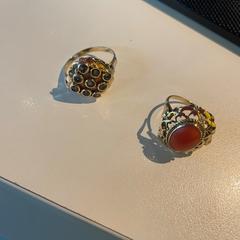 Aneis silver color with stones, segundo informou Room Mate Bruno usando iLost