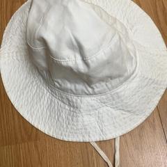 Cappello, come riportato da Schönbrunn - Schloss & Park utilizzando iLost