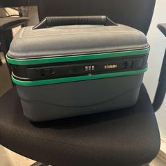 İLost kullanarak Room Mate Bruno tarafından bildirildiği gibi Kutu