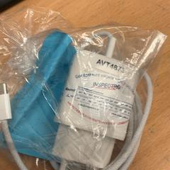 Adaptateur White, a été signalé par MEININGER Hotel Amsterdam Amstel utilisant iLost