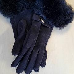 Gloves, as reported by Connexxion Haarlem IJmond using iLost