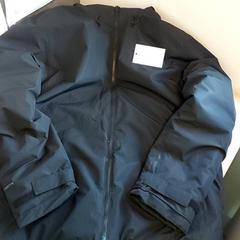 Kleding - Jas, jak nahlášeno Centraal magazijn pomocí iLost