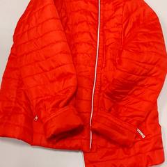 Kleding - Jas, a été signalé par Centraal magazijn utilisant iLost