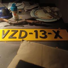 Kentekenplaat VZD-13-X, jak bylo nahlášeno na iLost