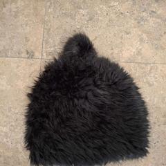 Beanie zwart, as reported by Centraal magazijn using iLost