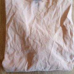 Blouse & Tshirt, zoals gemeld door Zwarte Cross (Gemeentehuis) met iLost