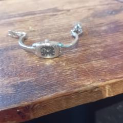 Damens horloge がiLostに報告されました