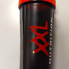 زجاجة ماء، كما تم الإبلاغ عنه بواسطة Vrije Universiteit Amsterdam عبر iLost