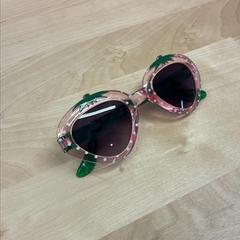 Sonnenbrille brýle sluneční, gemeldet von IKEA Ostrava über iLost