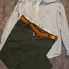 シャツ en broek がiLostで Van der Valk Hotel Haarlem によって報告されました