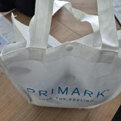 Sac à main Wit Primark, a été signalé par Connexxion Noord Holland Noord Alkmaar utilisant iLost