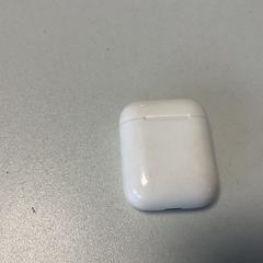 Earpoddoosje Apple, som rapportert av Breng Arnhem ved bruk av iLost