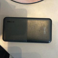 Banco de potência Black, GRIXX, como reportado por MEININGER Hotel Amsterdam Amstel utilizando o iLost