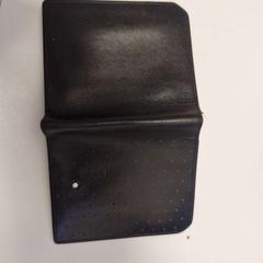 İLost kullanarak Ramada by Wyndham Amsterdam Airport Schiphol tarafından bildirildiği gibi Cüzdan Black