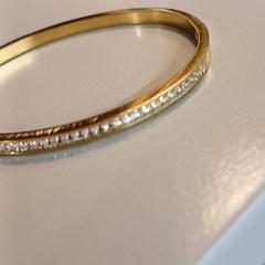 Polsera, segons ha informat Padualaan 99 mitjançant iLost