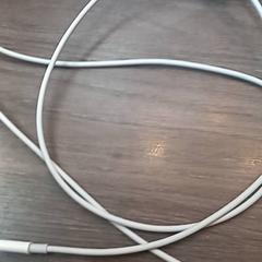 Adapter, gemeldet von Leonardo Royal Hotel Amsterdam über iLost