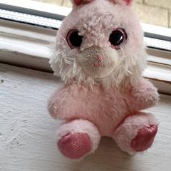 İLost kullanarak DierenPark Amersfoort tarafından bildirildiği gibi Sevimli oyuncak Konijn roze