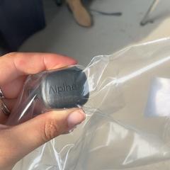 Sluchátko Alpine, jak nahlášeno Zwarte Cross (Gemeentehuis) pomocí iLost