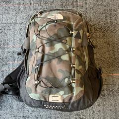 Rugzak, come riportato da Connexxion Amstelland-Meerlanden Schiphol Zuid utilizzando iLost