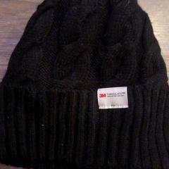 Čepice, jak nahlášeno Leonardo Royal Hotel Amsterdam pomocí iLost