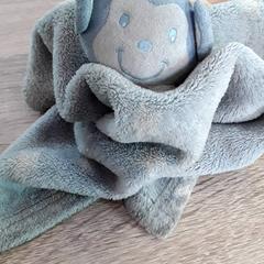 Cuddly slap, as reported by EBS Tramplein using iLost