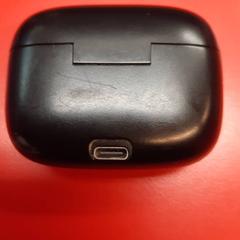 Earpodsbox, como reportado por UvA REC utilizando o iLost