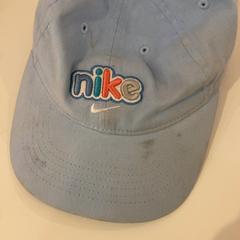 Klobúk, ako bolo nahlásené IKEA福岡新宮 pomocou iLost