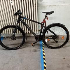 Bicicleta bitwin Zwart/blauw, ha sido reportado por Fietsdepot Hasselt con iLost
