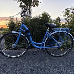 Blauwe dames fiets, segons s'ha informat a iLost