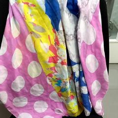 Bufanda Gekleurde sjaal, ha sido reportado por allGo Almere con iLost