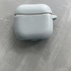 Etui airpods, a été signalé par RRReis Arriva Achterhoek-Rivierenland utilisant iLost