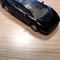 Speelgoedauto Jaguar XJ220, zoals gemeld door Pathé Zwolle met iLost