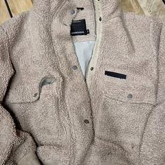 子供用ジャケット がiLostで IKEA Delft によって報告されました